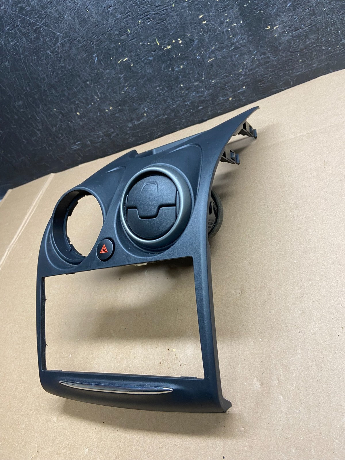 2011 2012 2013 Nissan Rogue Dash Upper Center Radio Bezel Trim AI6217 DG1