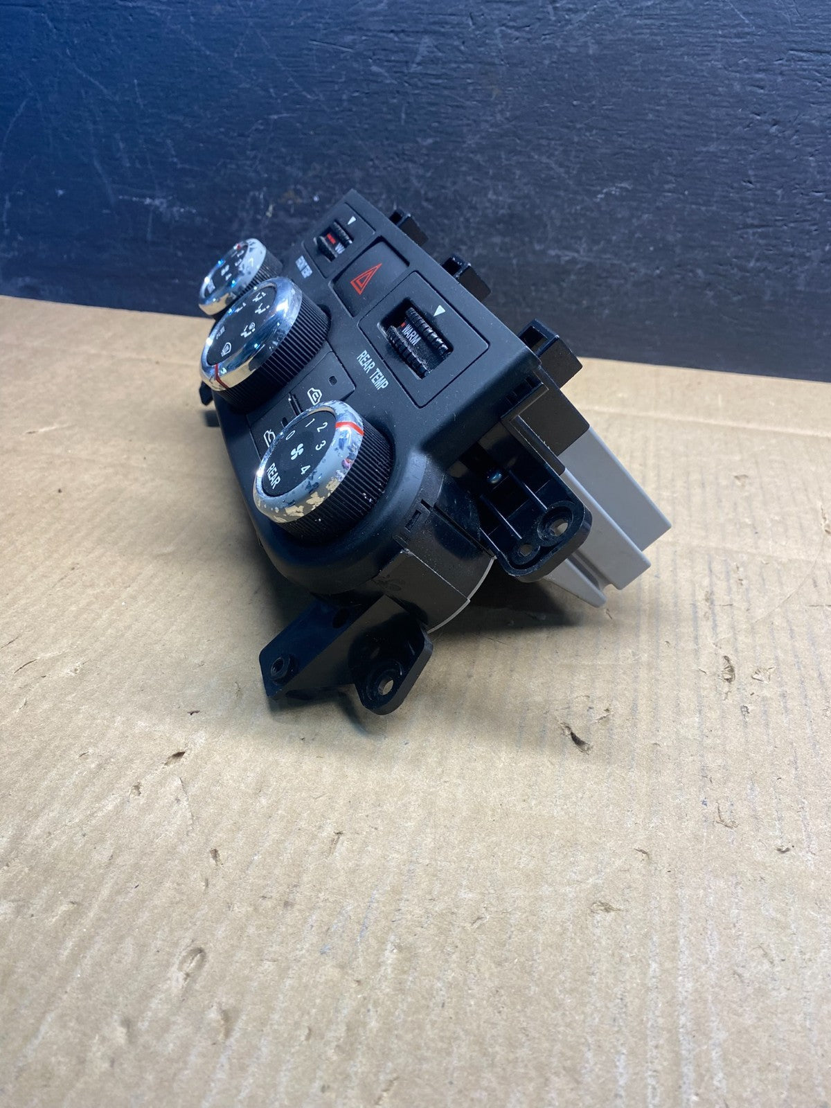 2009-2012 Kia Sedona A/C Heater Temperature Climate Control AD1572 DW2