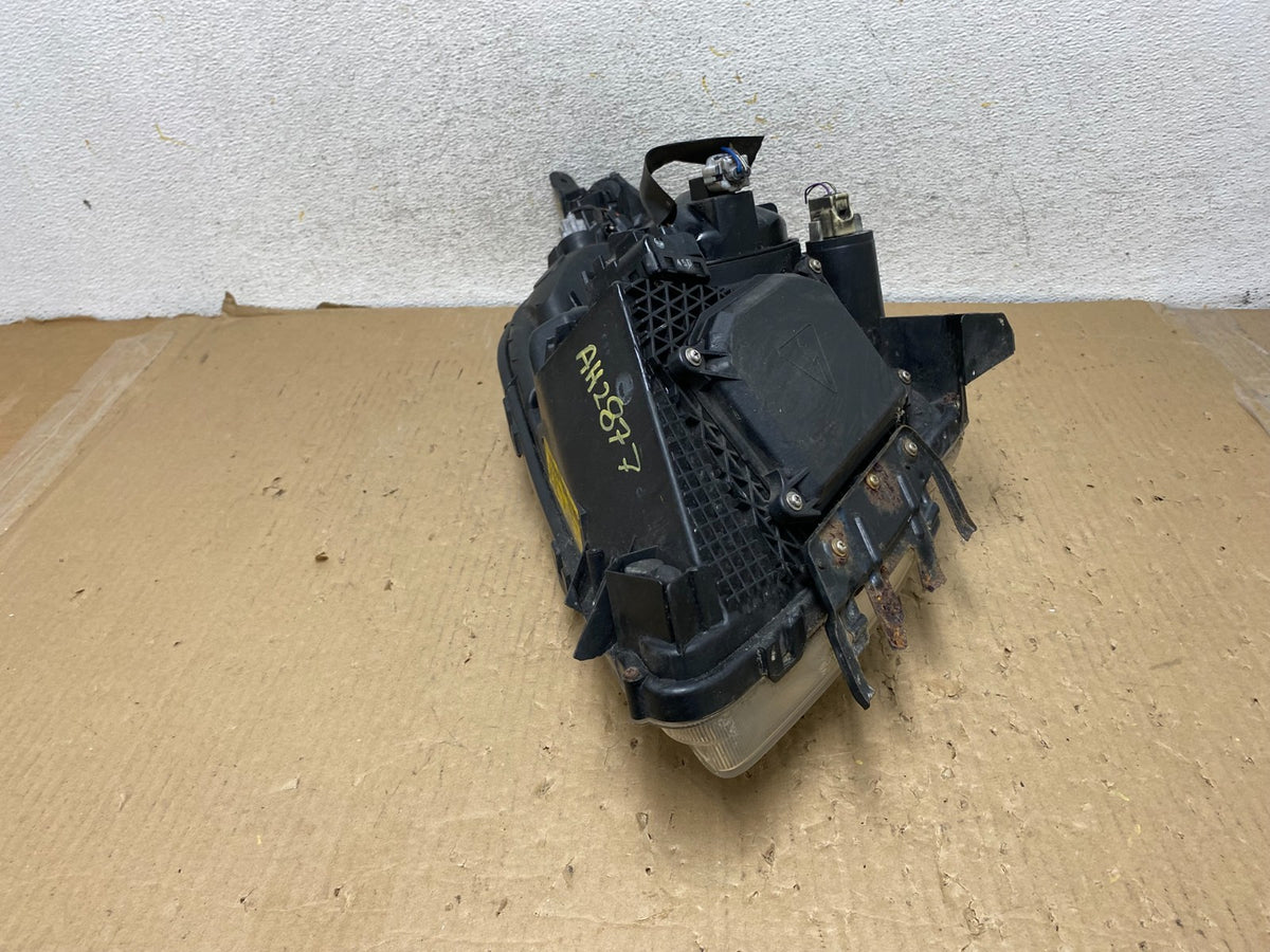 2004 - 2005 Toyota Prius Right Passenger RH Side Headlight Xenon Hid AH2877 DW7