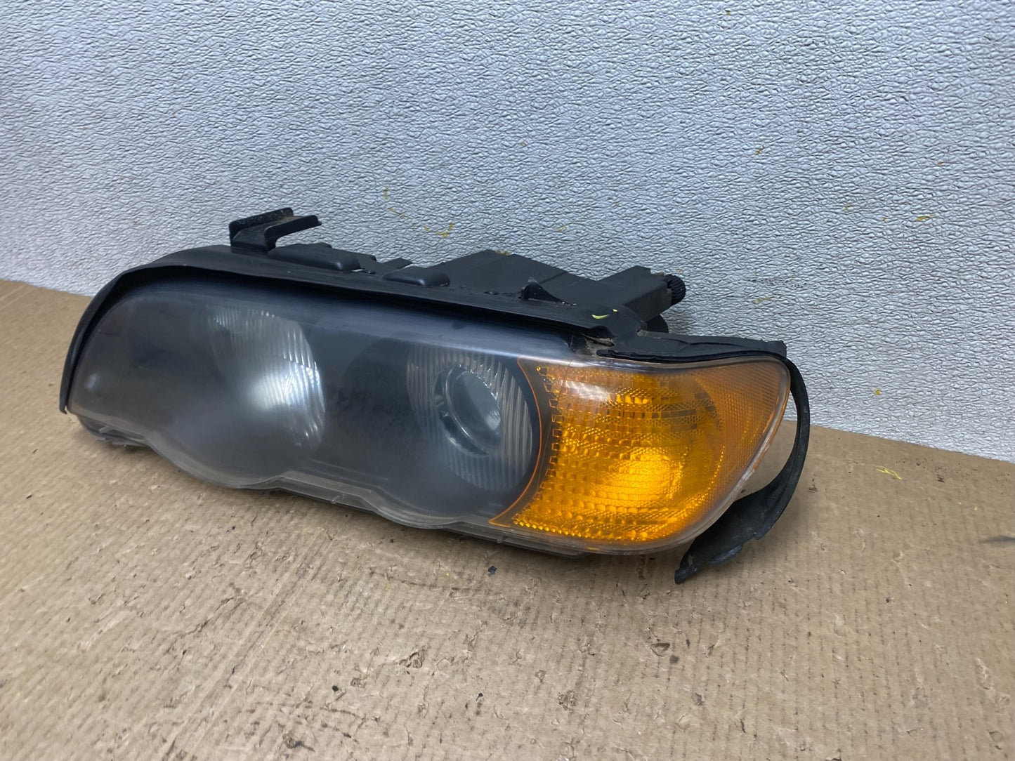 Xenon 2000 - 2003 Bmw X5 E53 Headlight Left Driver Lh Side OEM W5323 DW1