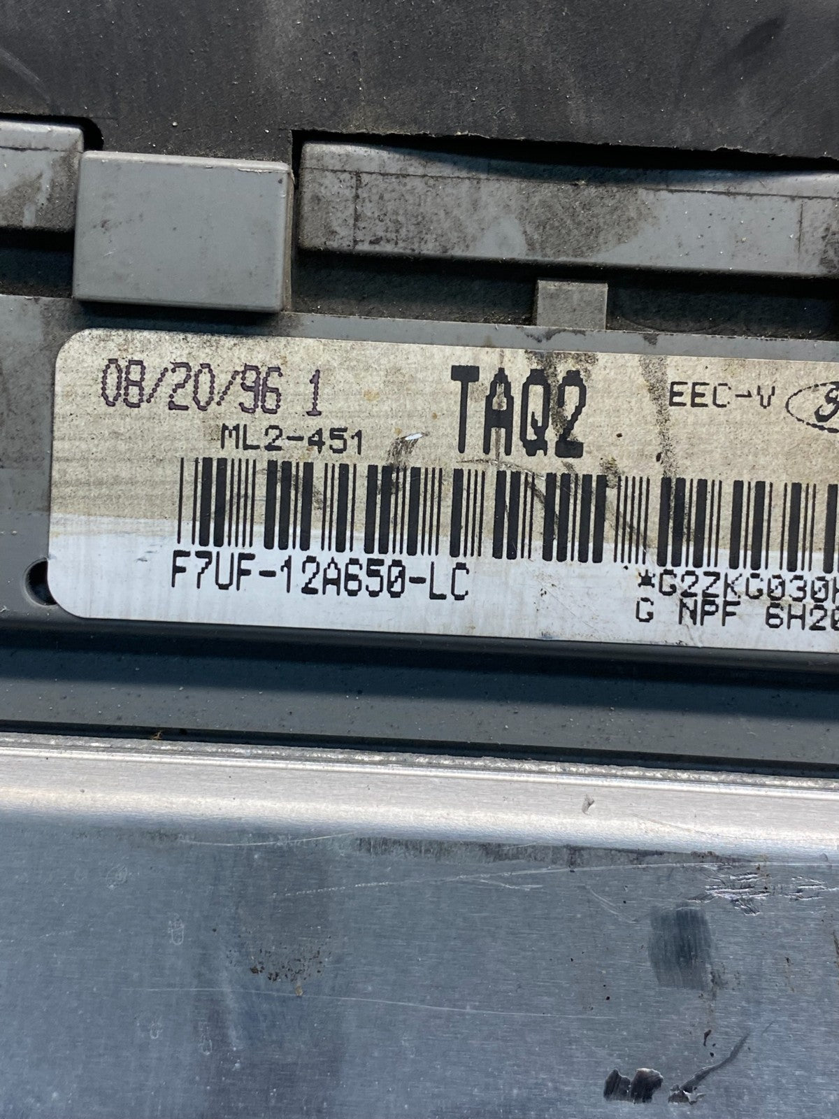 1997 Ford Van E150 E250 Engine Control Module Unit ECU ECM ad9440 DG2