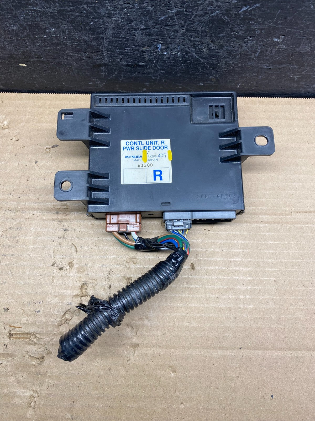 2005 - 2010 Honda Odyssey Rear Right Passenger Sliding Door Module AD9561 DG0