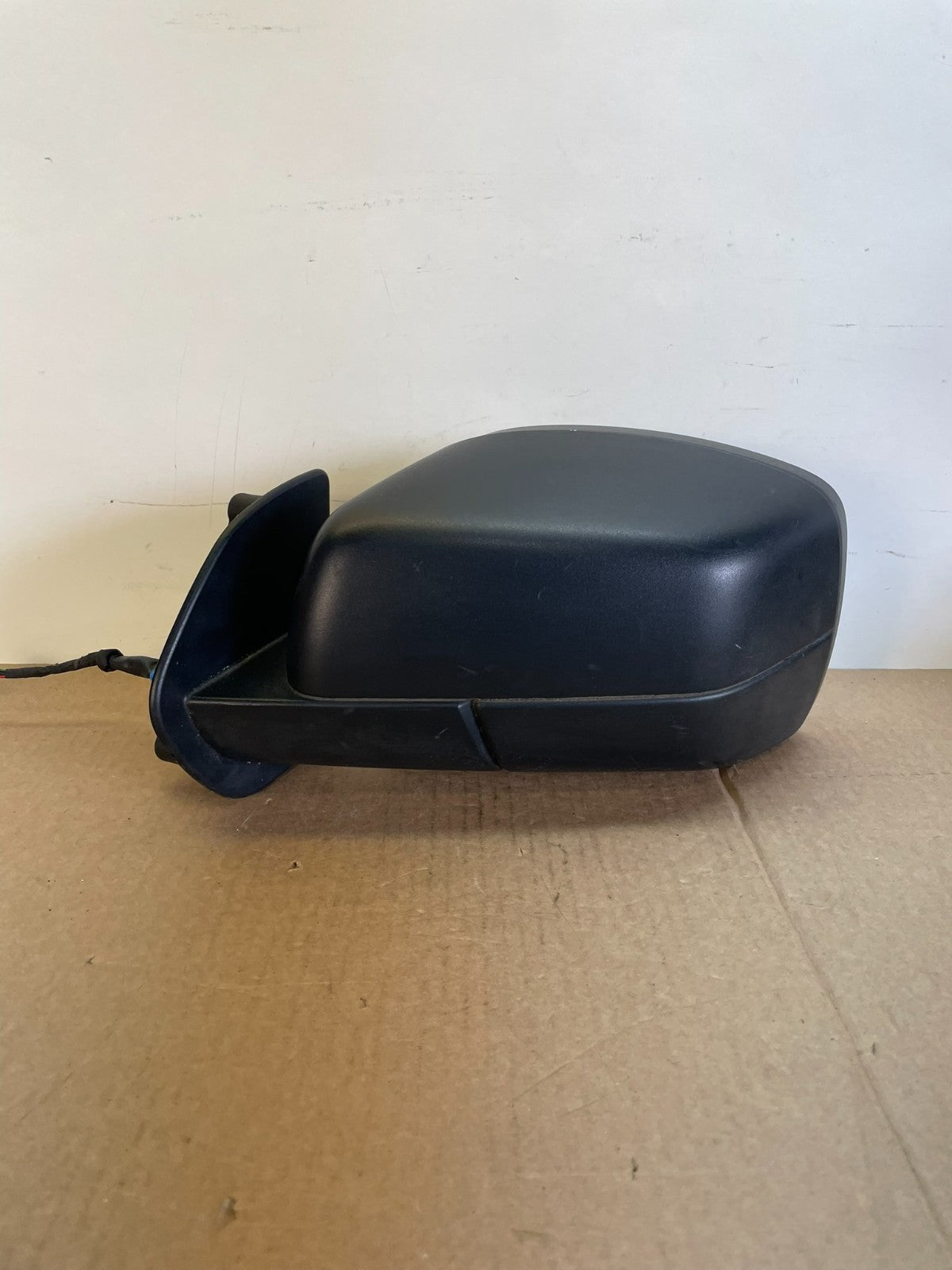 2005 - 2009 Land Rover LR3 Left Driver Side View Door Mirror ah6142 DG0
