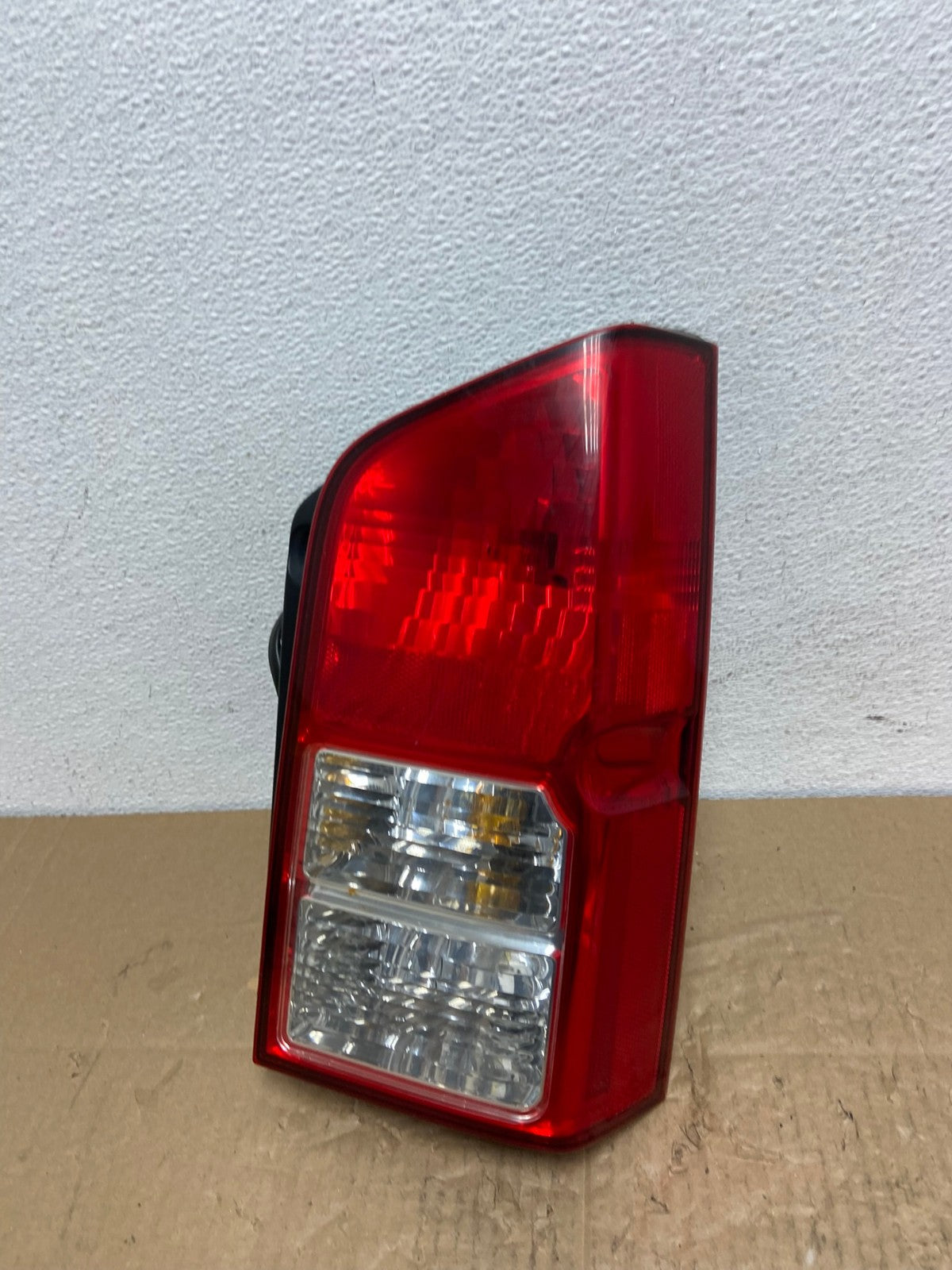 2005 to 2012 Nissan Pathfinder Right Passenger RH Side Tail Light Oem AC3929 LK0