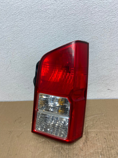 2005 to 2012 Nissan Pathfinder Right Passenger RH Side Tail Light Oem AC3929 LK0