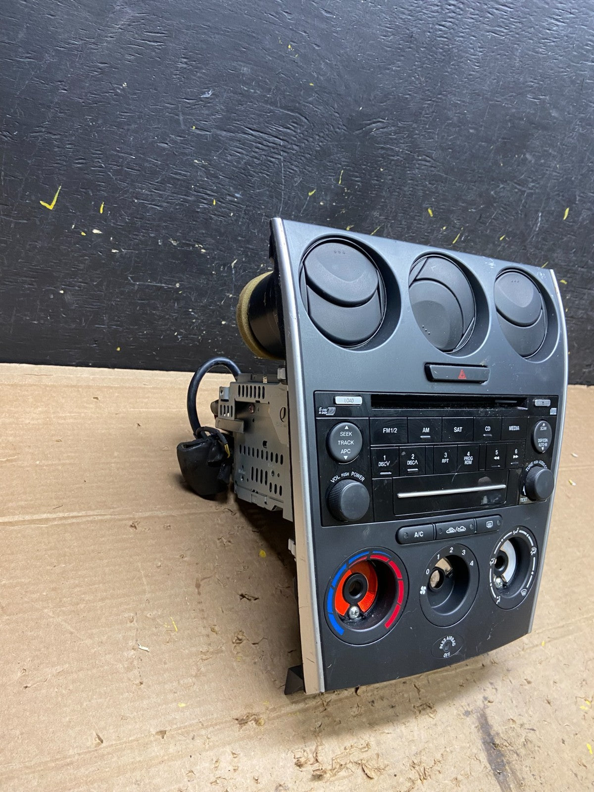 2006-2008 Mazda 6 AM FM CD Player Stereo Radio OEM X1085 DG2