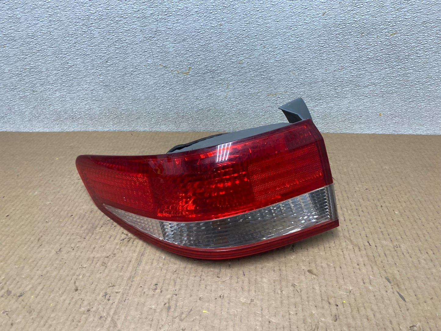 2003 to 2004 Honda Accord Sedan Left Driver Lh Side Tail light W5155 DW0
