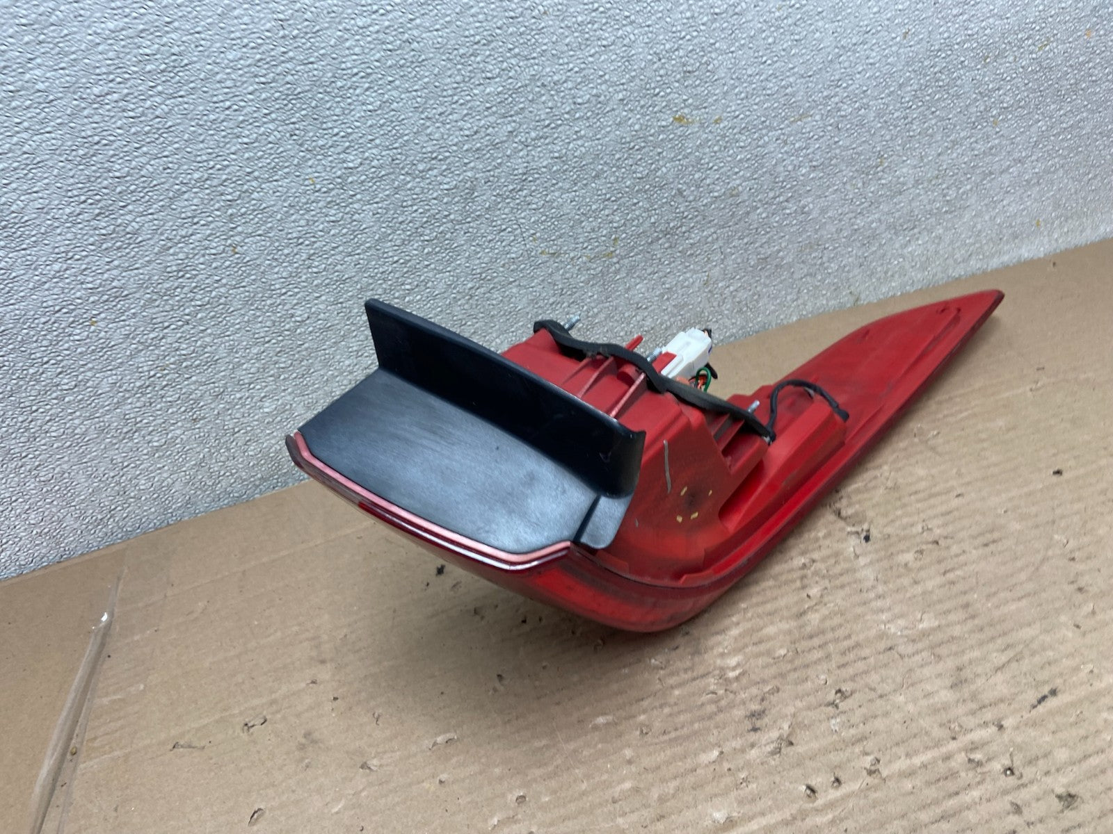 2016 to 2020 Kia Optima Right Passenger RH Side Tail Light AA9364 LK4