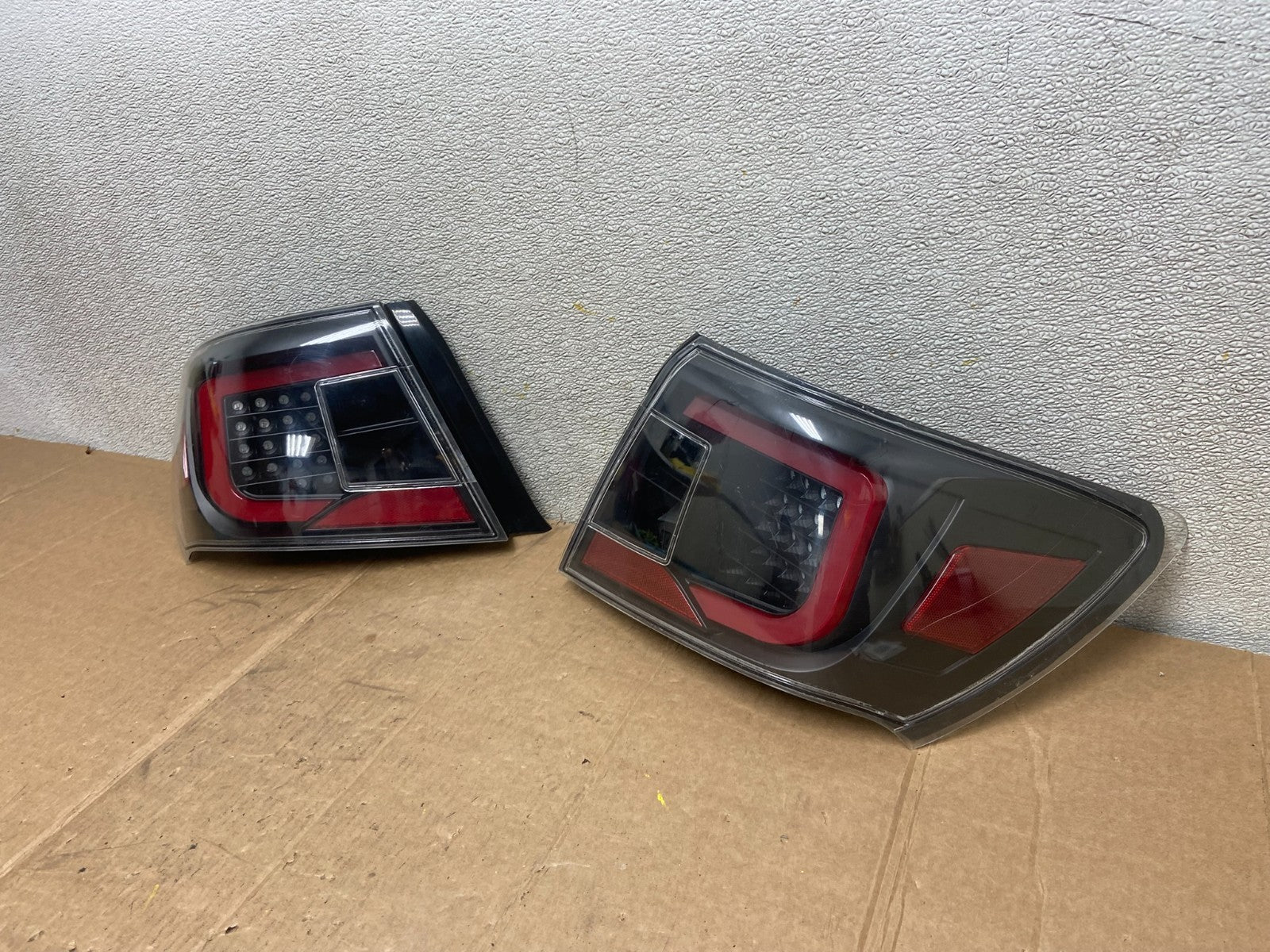 2008-2014 Subaru Impreza Sedan Left+Right Set Side LED Tail Light Oem aa1384 DG1