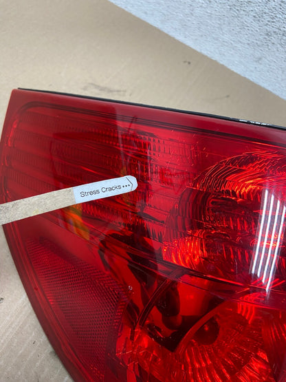 2006 to 2010 Toyota Sienna Left Driver LH Side Tail Light AE6976 LK4