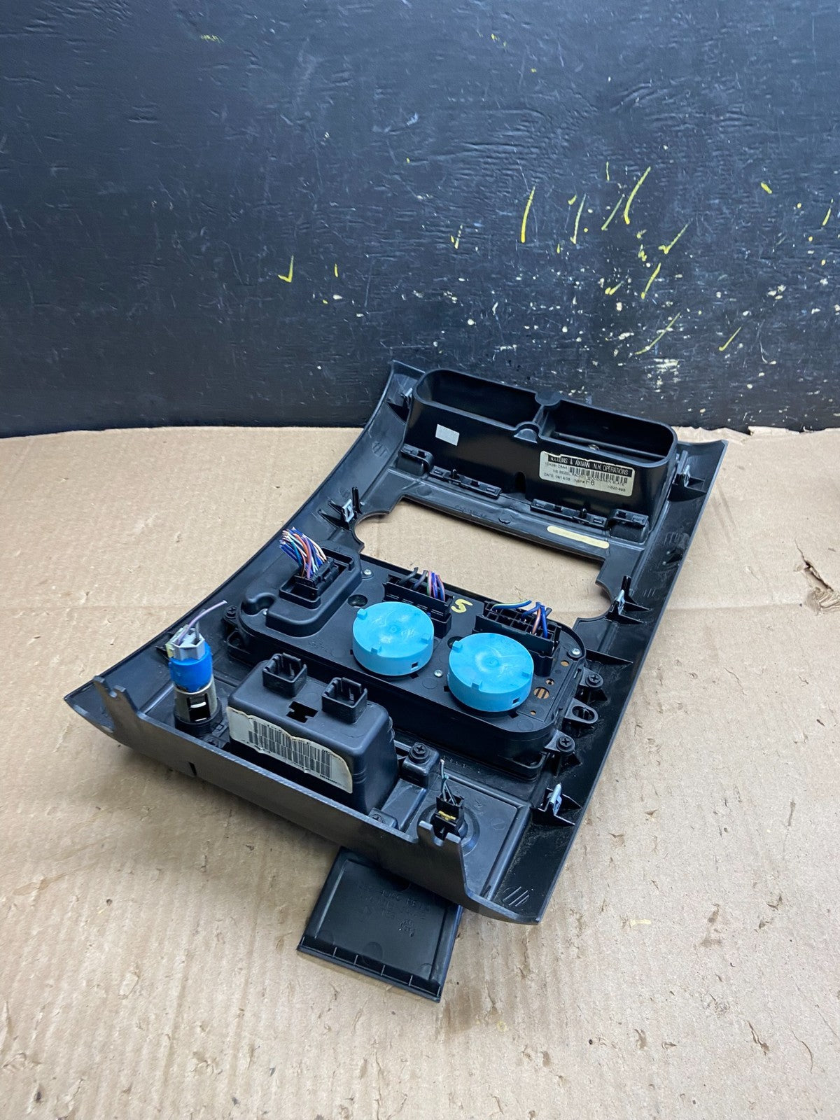 2005-2009 Dodge Durango Heat AC Climate Temperature Control Radio Bezel y5315 DG3