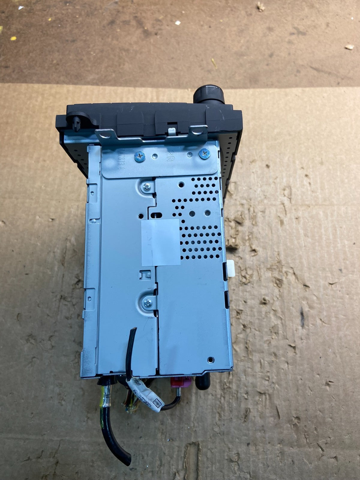2010 - 2013 Ford Edge AM FM Radio Stereo Screen Display CD Player Oem y7530  DG1