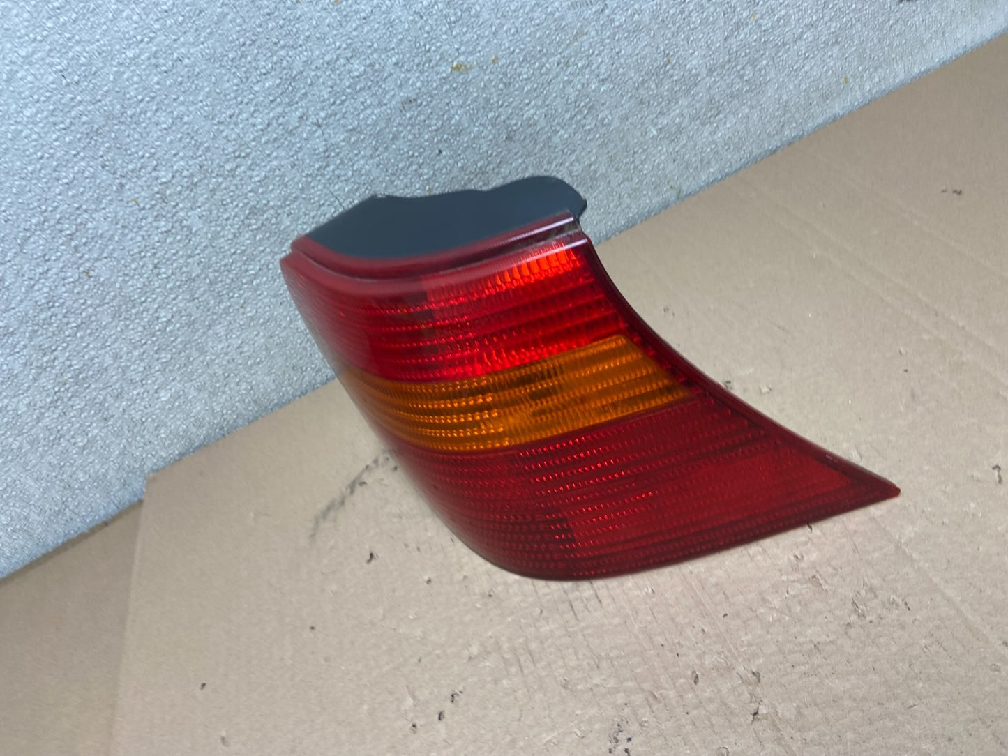 1999 to 2003 Volkswagen Golf MK4 Right Passenger Tail Light AD1025 LK1