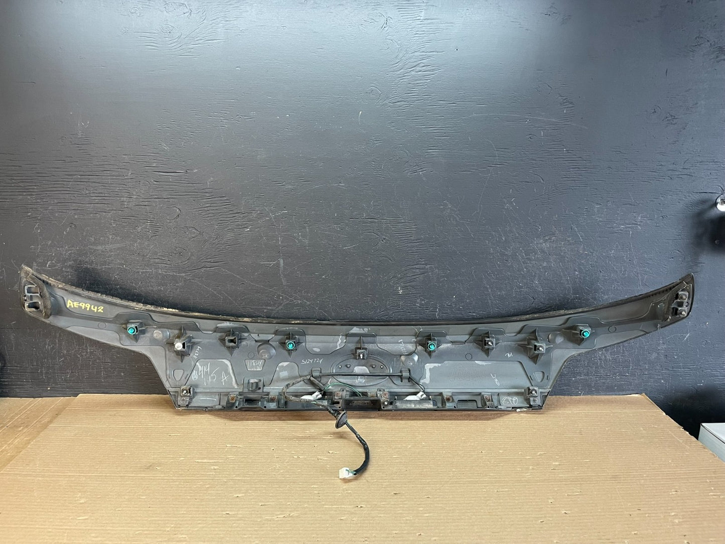 2010-2014 Subaru Outback Rear Liftgate Trunk Panel Trim Molding ae9942 DG6