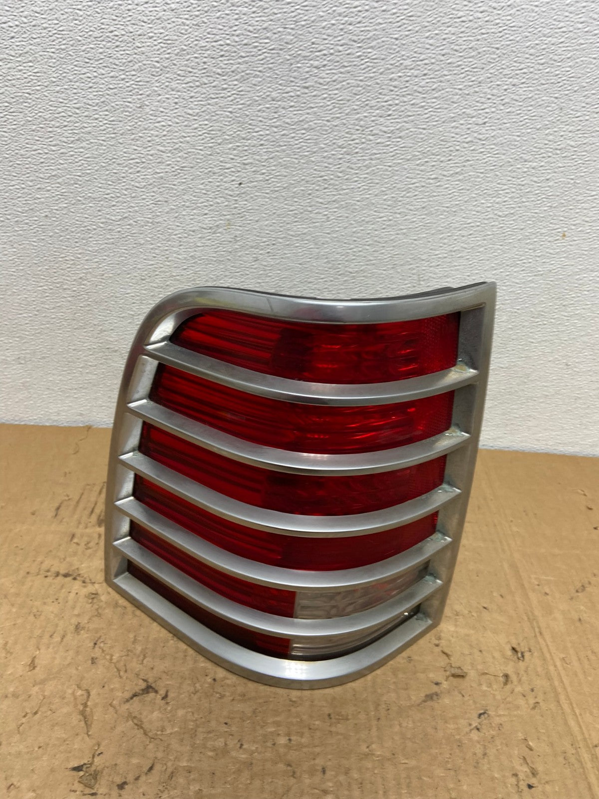 2002 to 2005 Mercury Mountaineer Left Driver Lh Side Tail Light AC8272 LK0