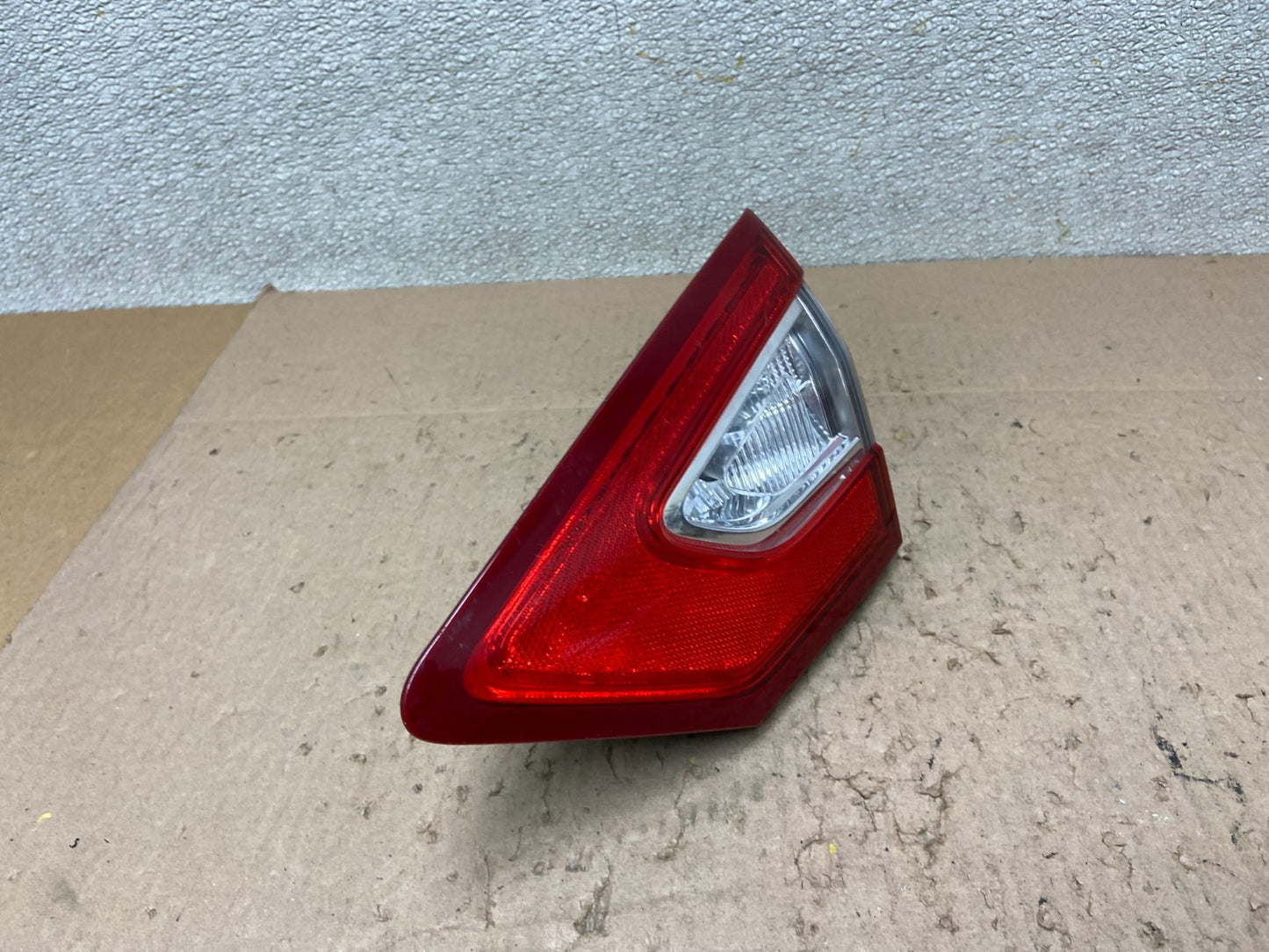 2013 to 2016 Ford Fusion Right Passenger RH Side Tail Light Inner Oem Z6486 DW2