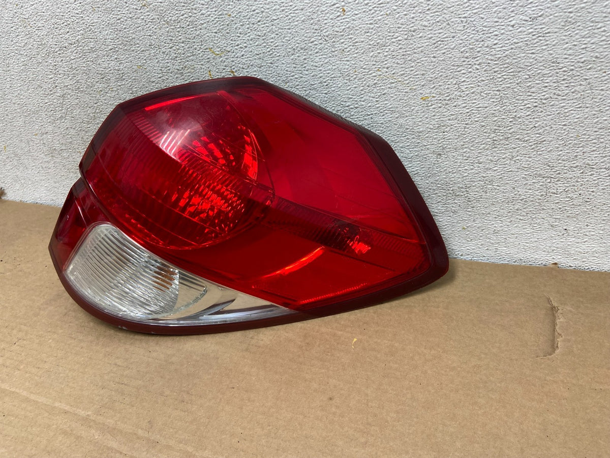 2008-2009 Subaru Outback Wagon Right Passenger RH Side Tail Light AH3112 DW2