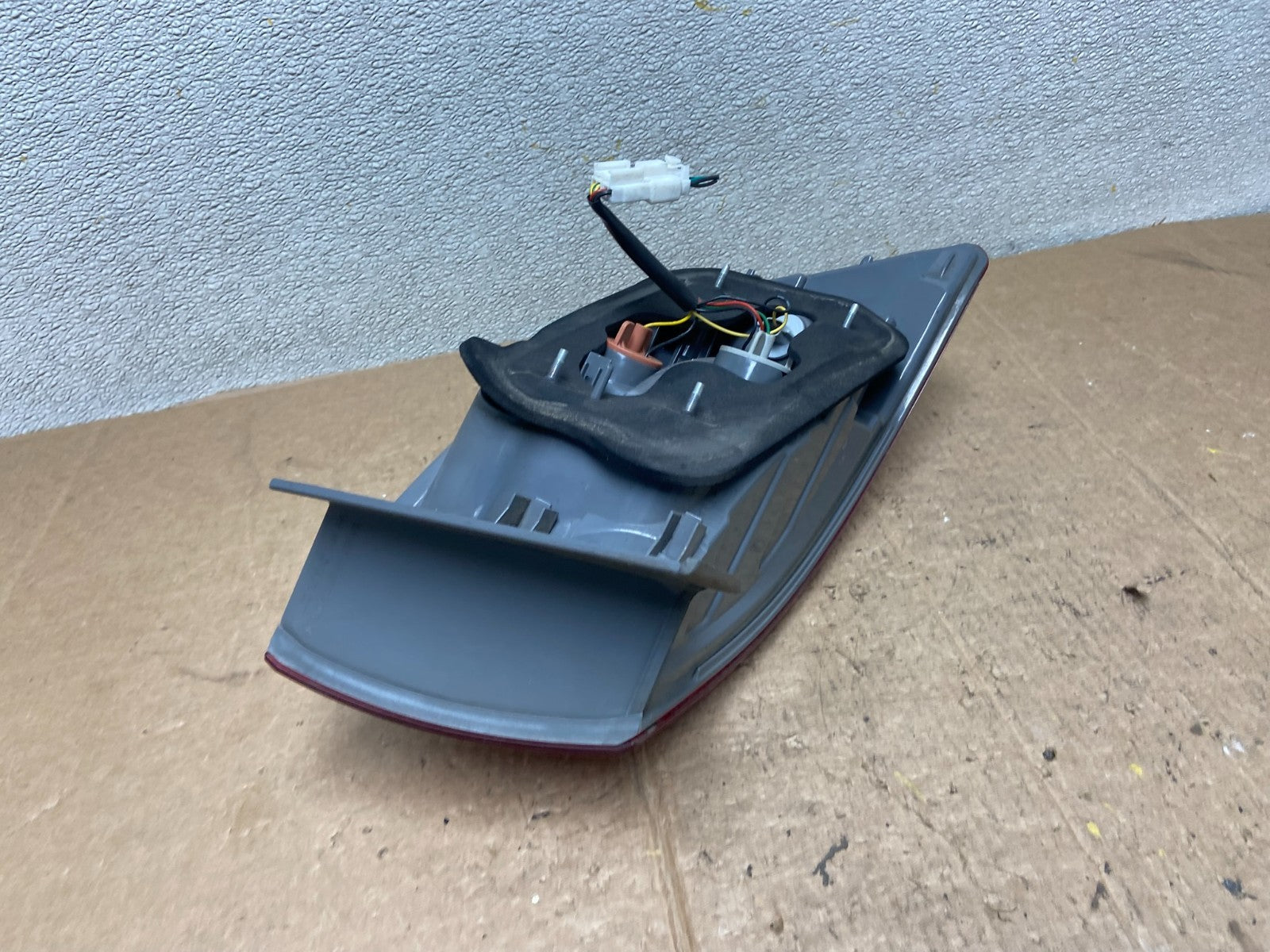 2009 to 2010 Hyundai Sonata Right Passenger Side Tail Light Oem AA3705 DW4