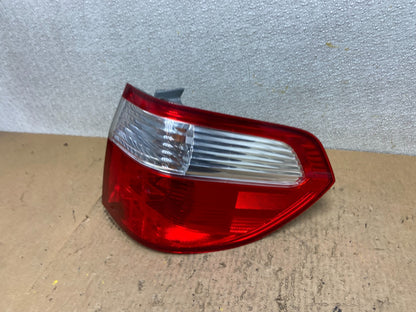 2005 2006 2007 Honda Odyssey Right Passenger RH Side Tail Light Oem AA0213 DW1