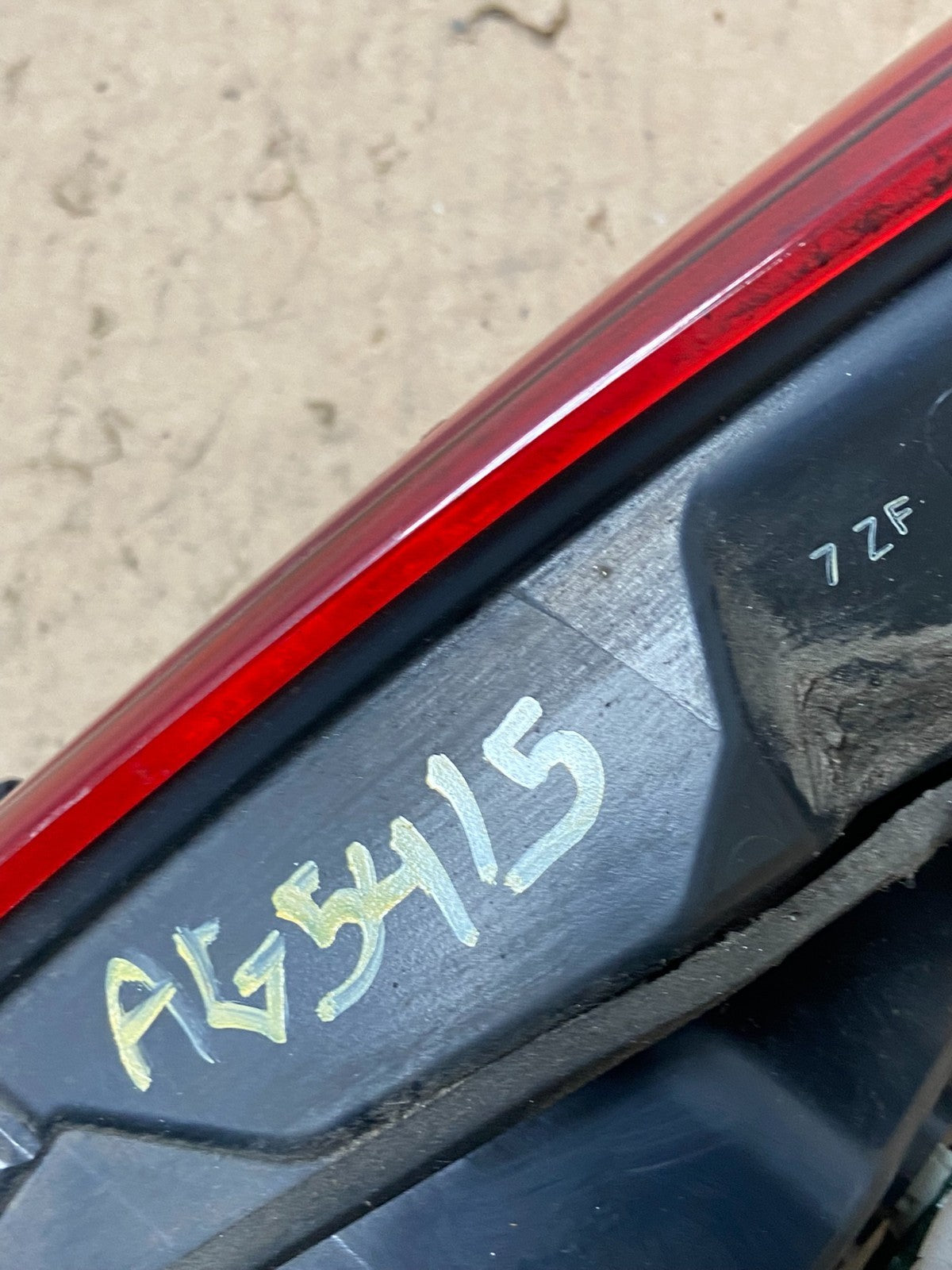 2017 - 2019 Nissan Rogue Sport Left Driver LH Side Tail Light AG5415 DG7