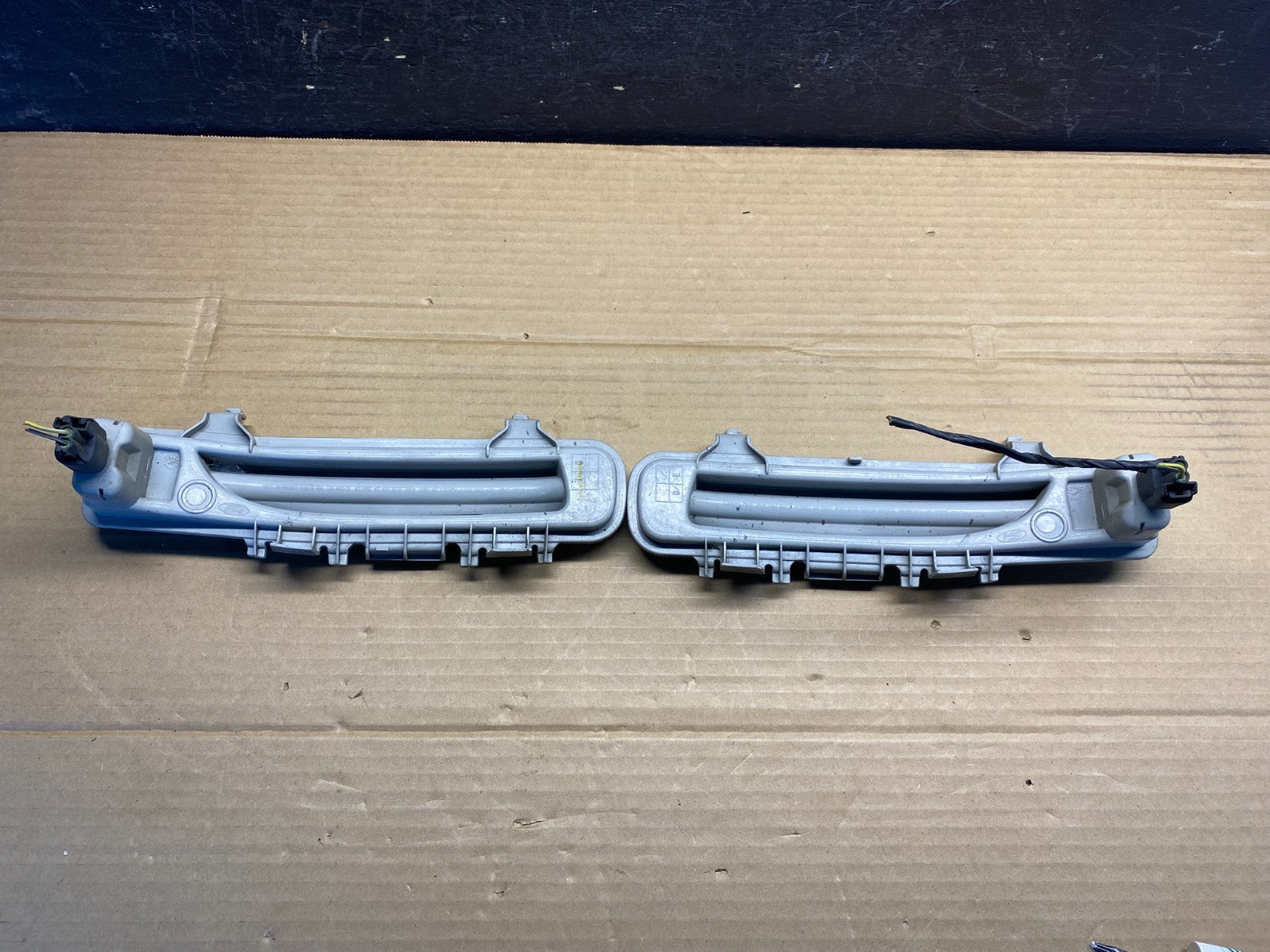 2011-2014 Ford Edge LED Left+Righ Turn Signal Fog Turn Signal Light Oe ae6198 DG3