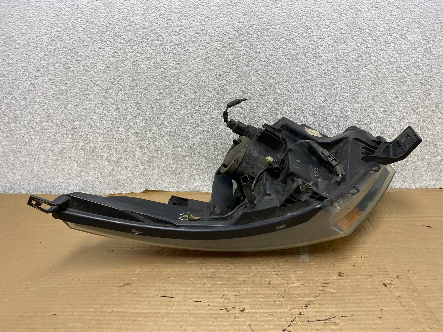 2011 - 2015 Ford Explorer Police Right Passenger Halogen Headlight AG9058 DW8
