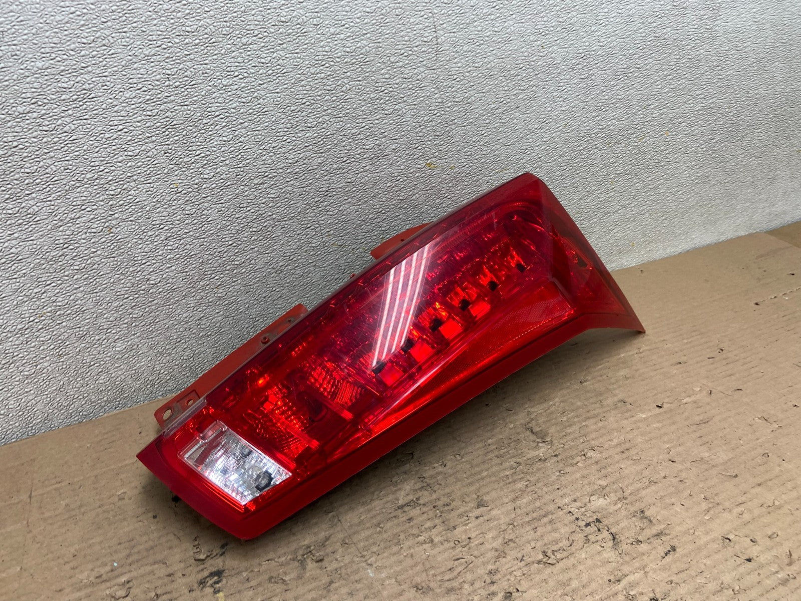 2010 to 2016 Cadillac Srx Right Passenger RH Side Tail Light AA9629 LK2