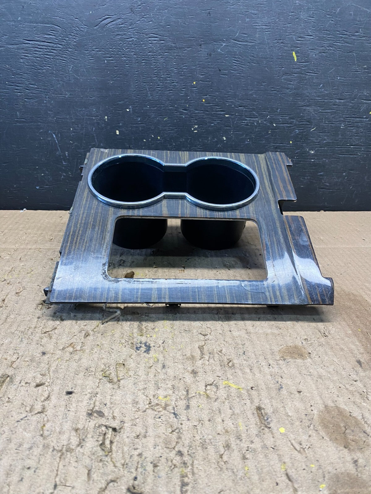 2007 to 2014 Lincoln Navigator Center Console Cup Holder N0404 PS4