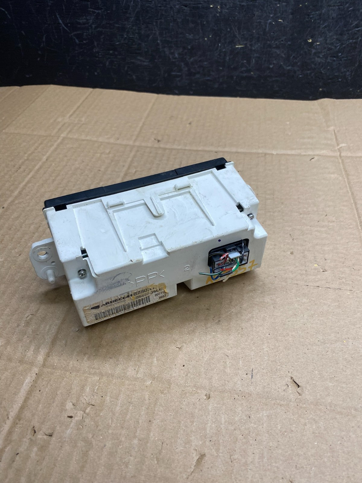 2008 - 2012 Mitsubishi Endeavor Dash Information Display Screen Clock AC9357 DG3