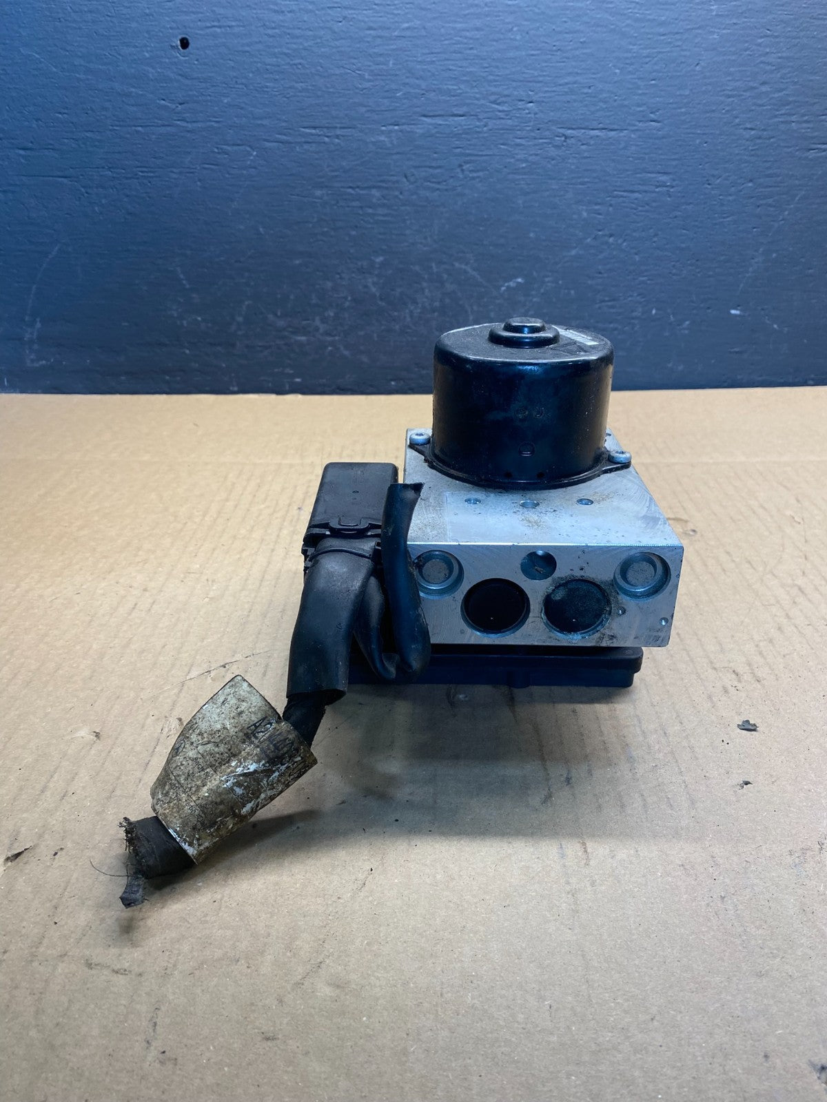 2005 - 2009 Mercedes CLK350 ABS Anti Lock Brake Pump Module ac2456 DG2