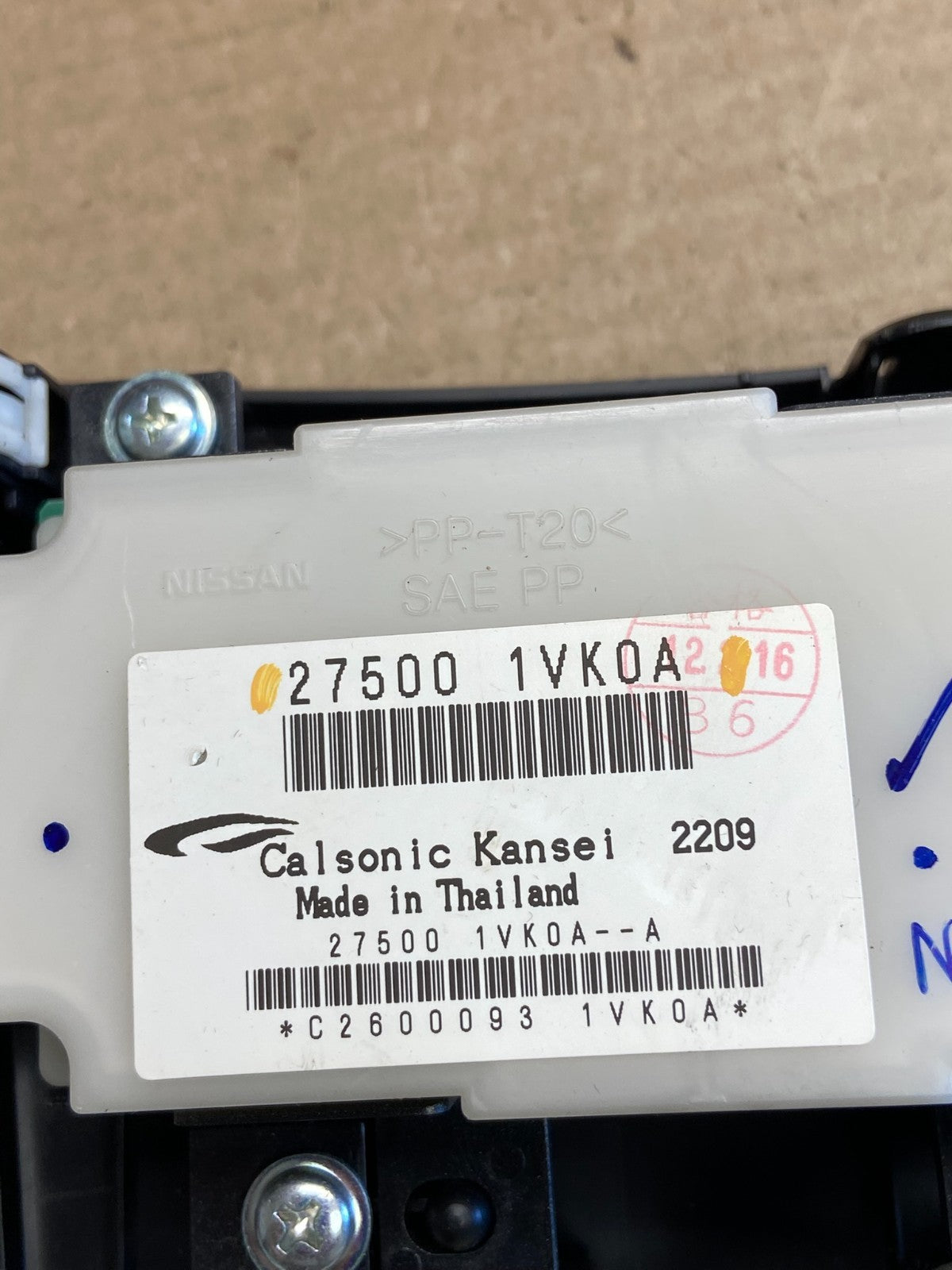 2011 to 2015 Nissan Rogue Heater Temperature AC Climate Control AH3696 DG4