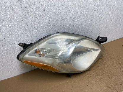 2006-2008 Toyota Yaris Hatchback Right Passenger Halogen Headlight Oem AB6986 DW2