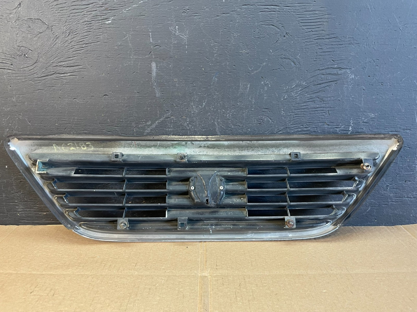 1996 to 1998 Acura RL Front Upper Grille Grill Emblem OEM ac2183 DG4