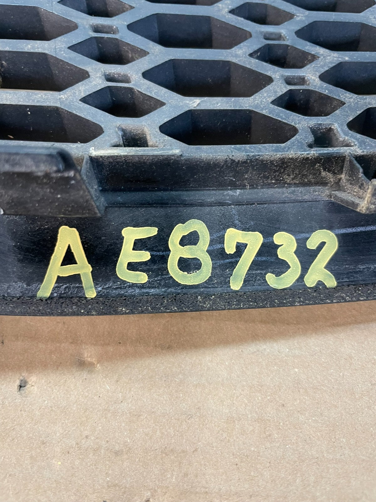 2007 2008 2009 Toyota Camry Front Upper Grill Grille Aftermarket AE8732 DG4