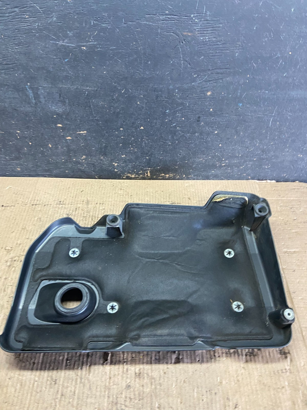 2011 to 2017 Chevrolet Equinox EcoTec 2.4L Motor Engine Cover  Q3328 DG5