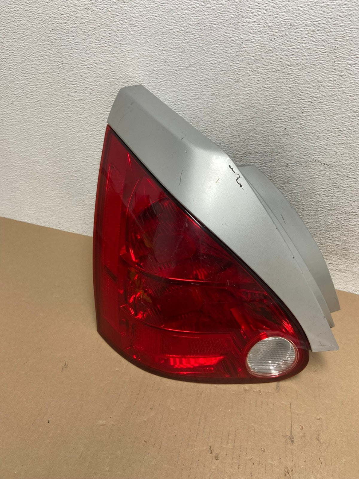 2004 2005 2006 2007 2008 Nissan Maxima Left Driver Lh Tail Light AE7198 LK0