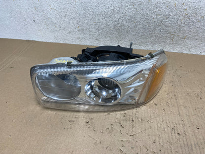 1999 - 2006 GMC Sierra Left Driver LH Halogen Headlight AJ2313 DW0