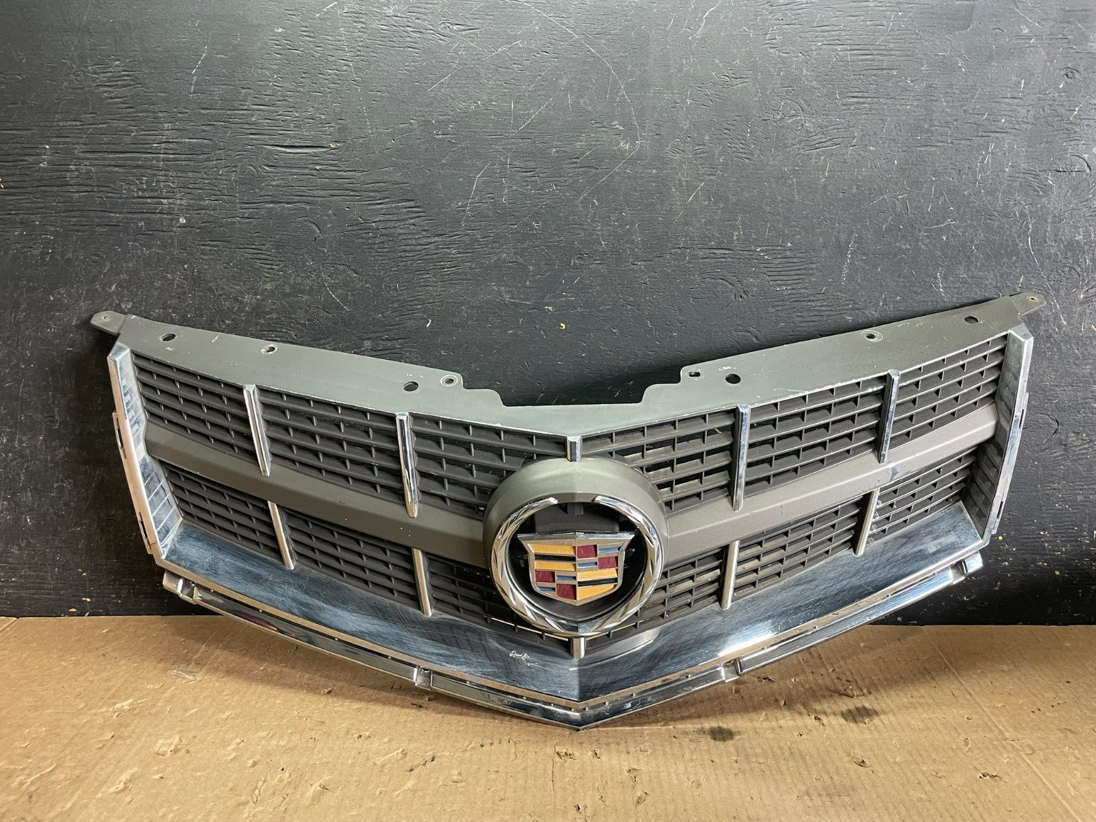 2010 to 2012 Cadillac SRX Front Upper Grille Grill Aftermarket y9848 DG0