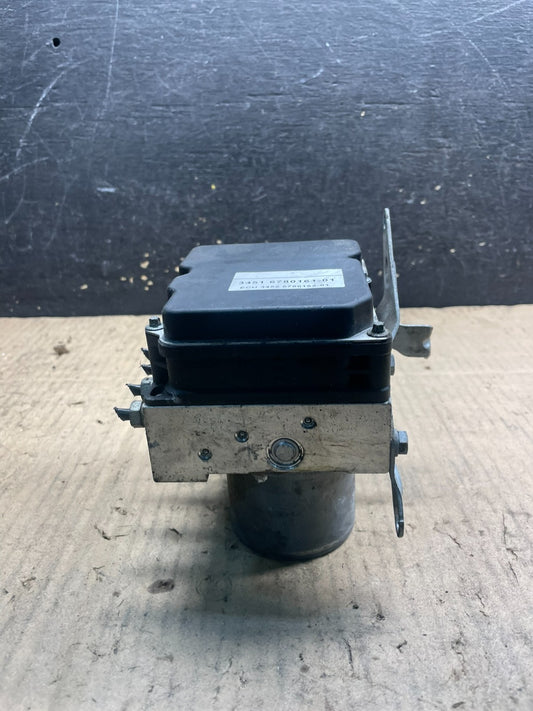 2007 to 2013 BMW 328i  ABS Anti-Lock Brake Pump 3451 6780161-01 OEM W7219 DG0
