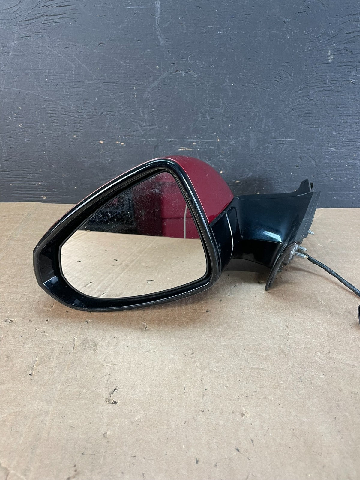 2011 to 2015 Chevrolet Volt Left Driver View Door Mirror AE8539 DG9