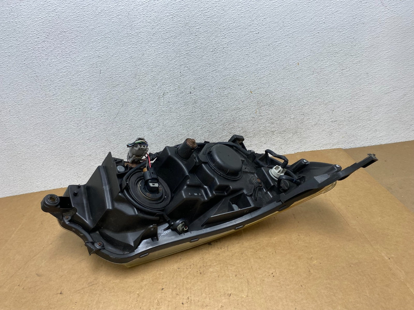 2009-2013 Subaru Forester Left Driver LH Halogen Headlight AE3242 DW5