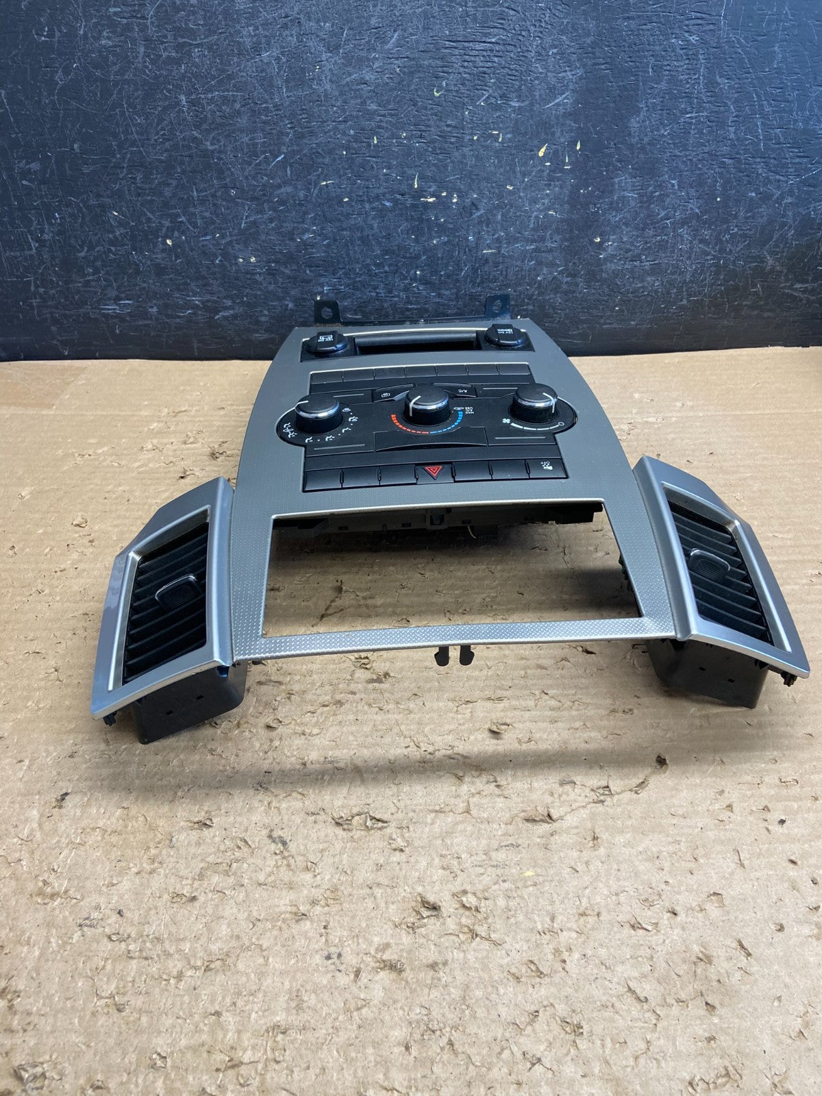 2008 to 2010 Jeep Grand Cherokee Center A/C Heater Climate Control AG8758 DG3