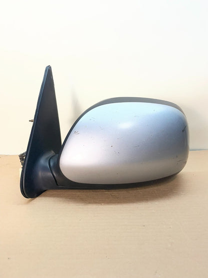 2001 to 2006 Toyota Sequoia Left Driver View Door Mirror AH8779 DW0