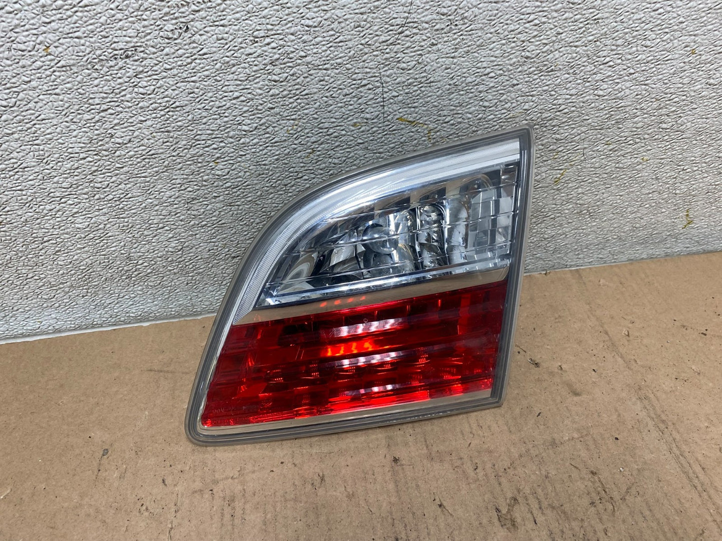 2010 2011 2012 Mazda CX-9 Tail Light Inner Right Passenger Rh Side OEM S3786 DW0