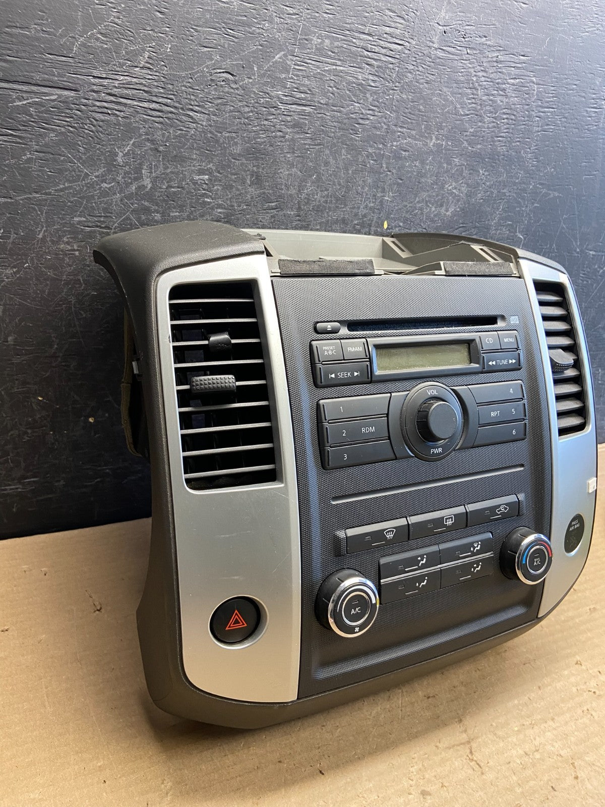 2009-2012 Nissan Frontier Xterra Radio Climate Control Bezel Center AH3716 DG1