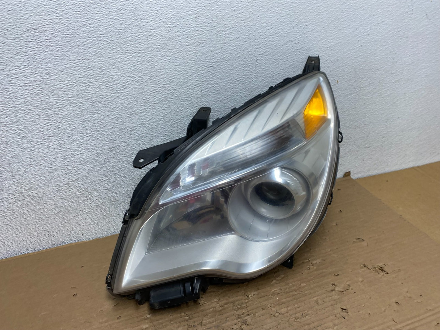 2010-2015 Chevrolet Equinox Halogen Projector Headlight Left Driver TYC AD43392
