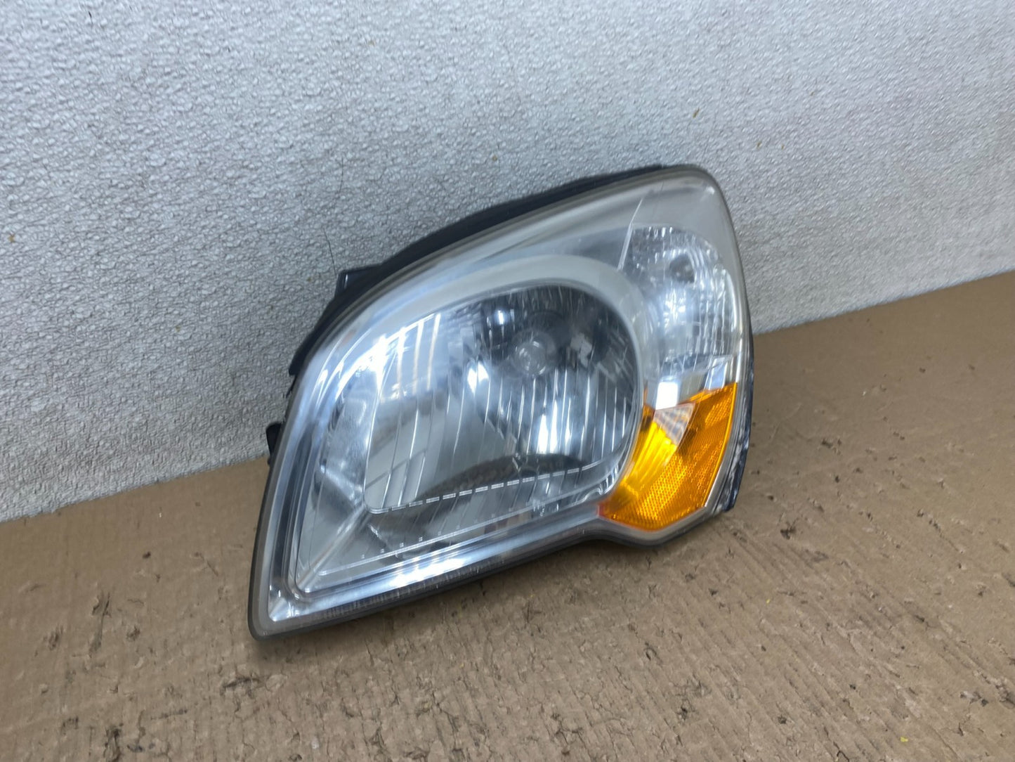 2007 to 2010 Kia Sportage Left Driver LH Halogen Headlight Oem T7997 DW2