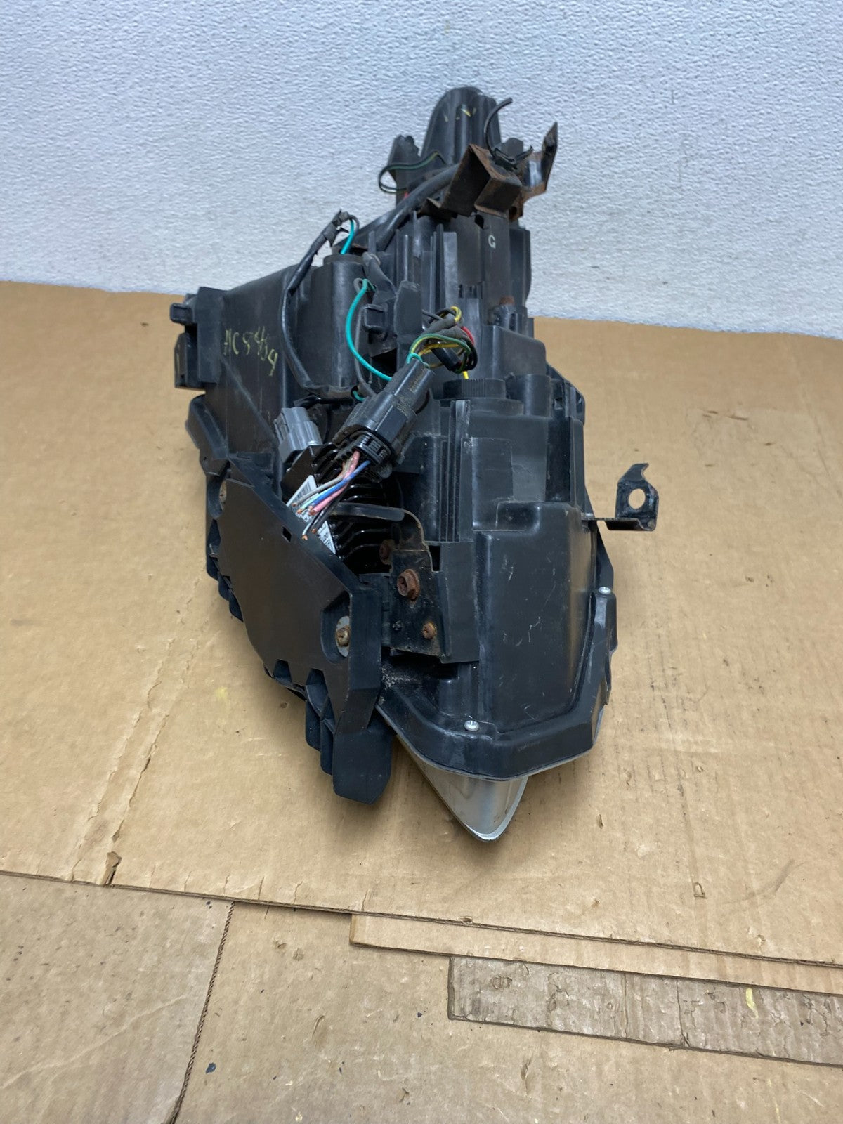 2008 to 2010 Infiniti G37 Coupe Left Driver LH Xenon HID Headlight AC8484 DW8