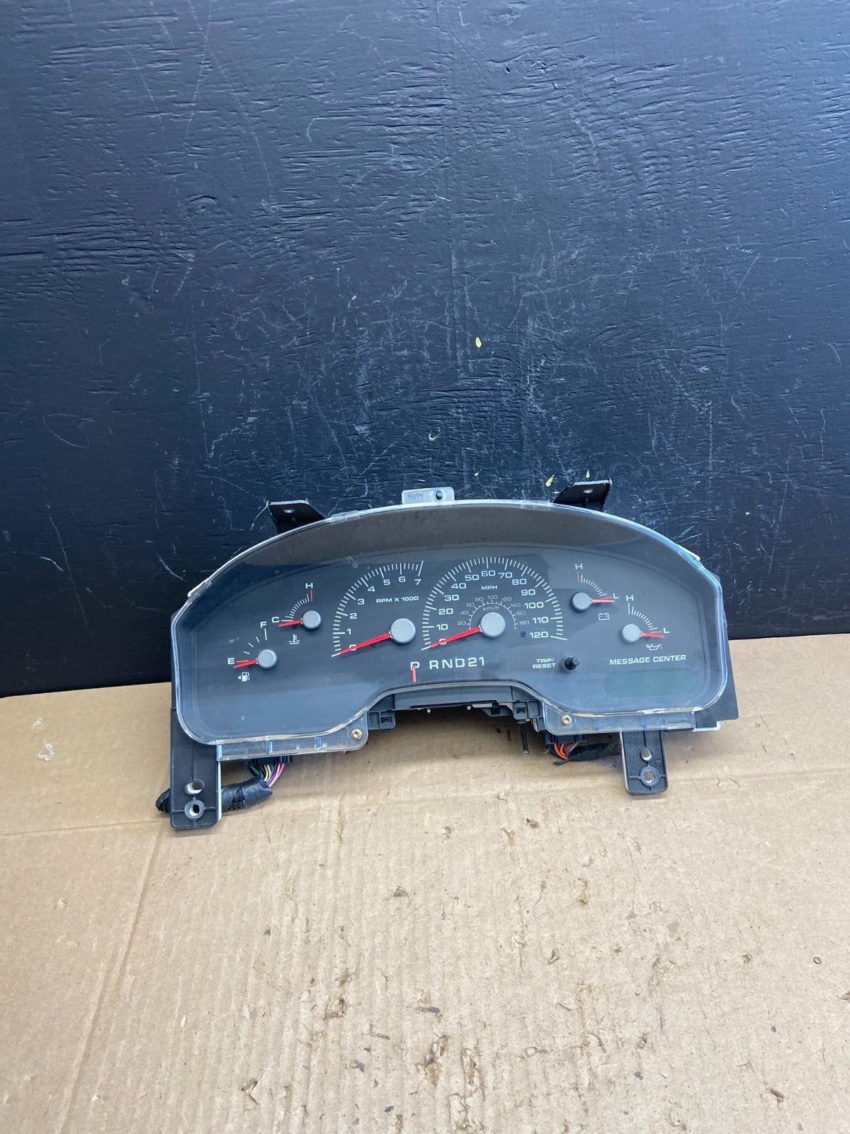 2000 2002 Ford Expedition Speedometer Instrument Gauge Cluster Oem ab9846 DG0
