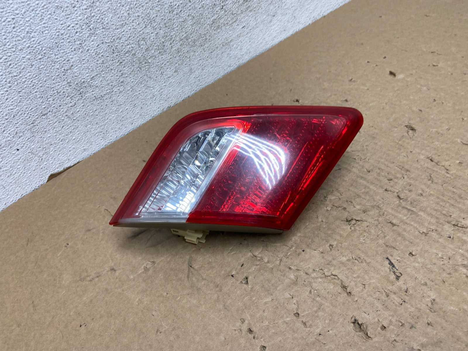 2007 2008 2009 Toyota Camry Left Driver Tail Light Trunk Lid Inner AF8103 DW2